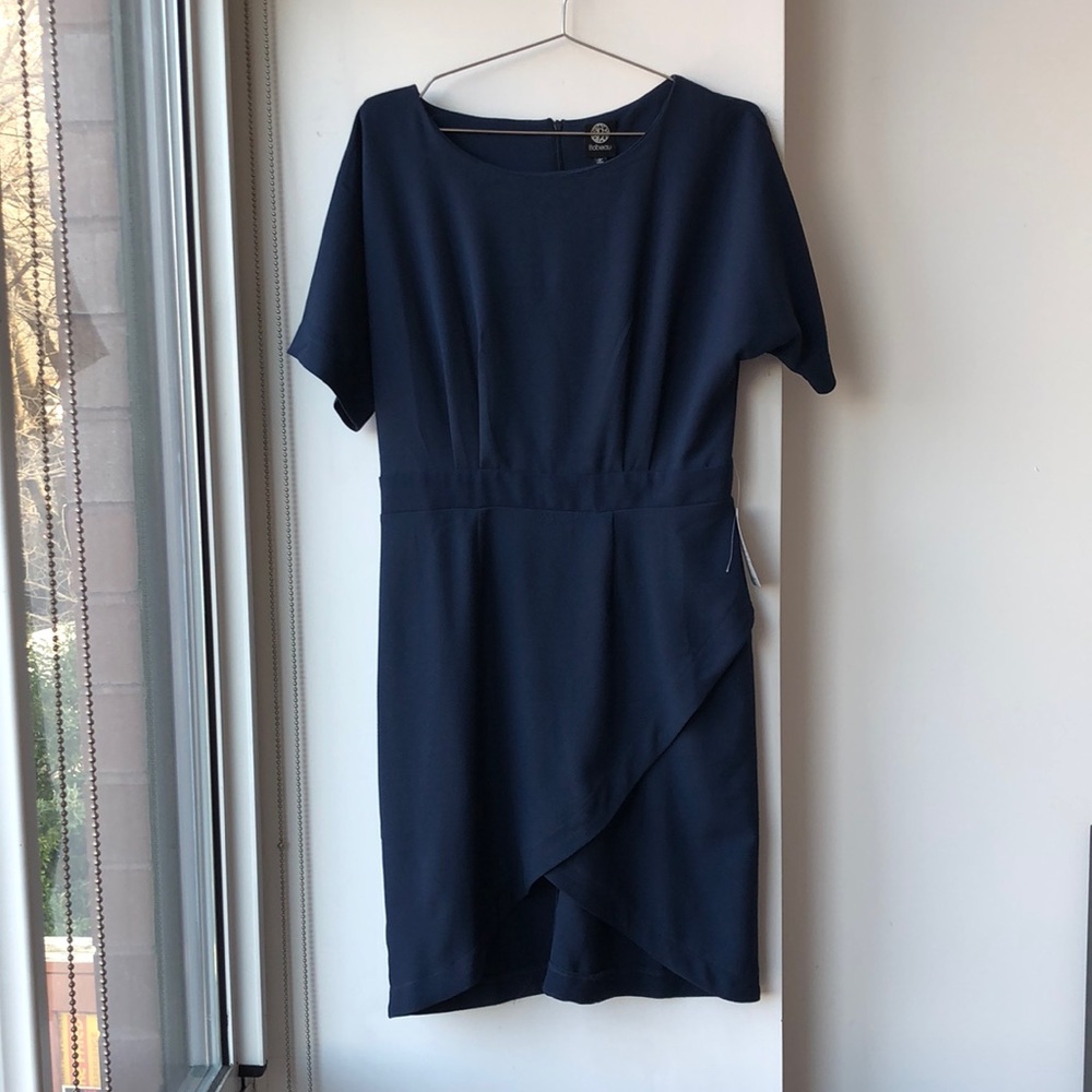 NWT Bobeau Navy Fitted Waist Faux Wrap Skirt  Short Sleeve Career Dress!